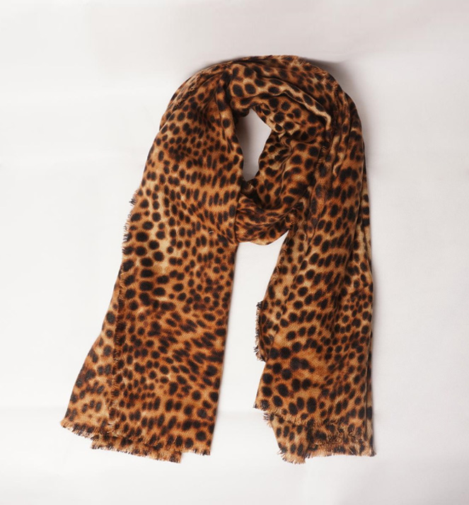 　Scarf