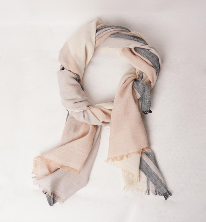 　Scarf