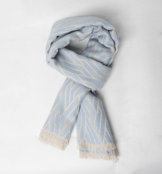 　Scarf