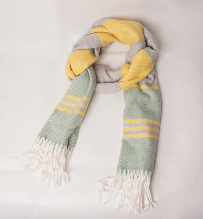 　Scarf